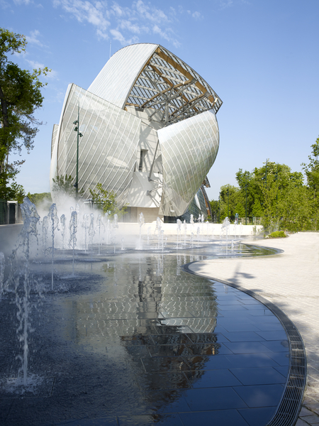 Relive Exhibitions and Events with Fondation Louis Vuitton Online